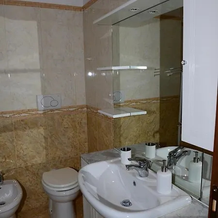 Apartment Domus Est Rome